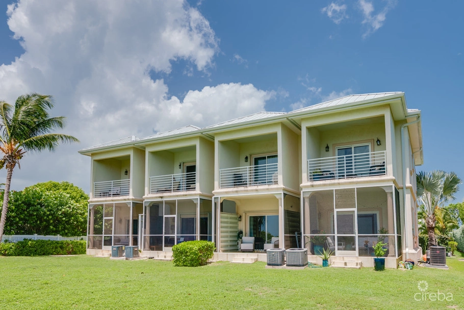 Snug Harbour Villas #2 - Oceanfront Townhome