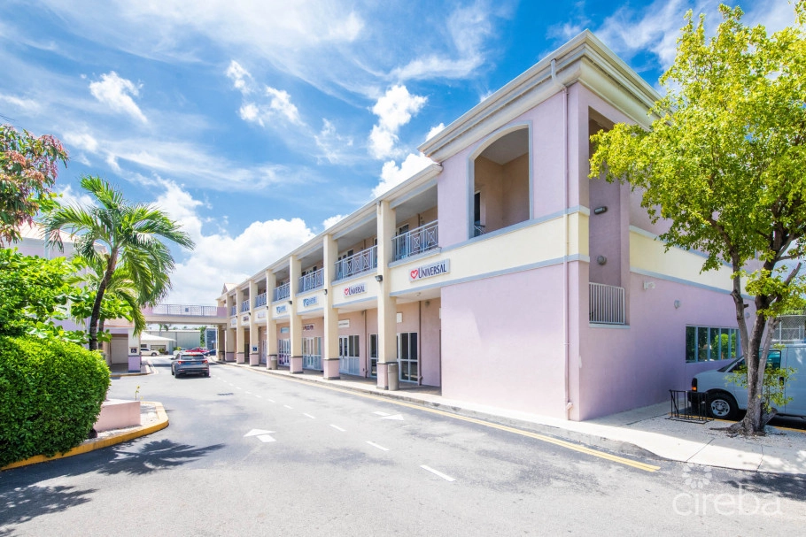 Crown Square | 16 Unit Commercial Investment Opportunity