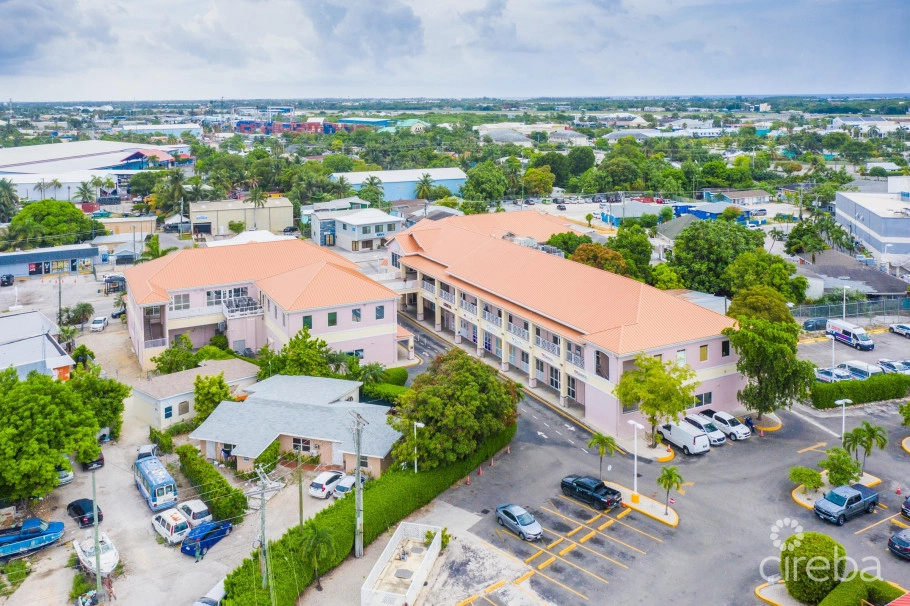 Crown Square | 16 Unit Commercial Investment Opportunity