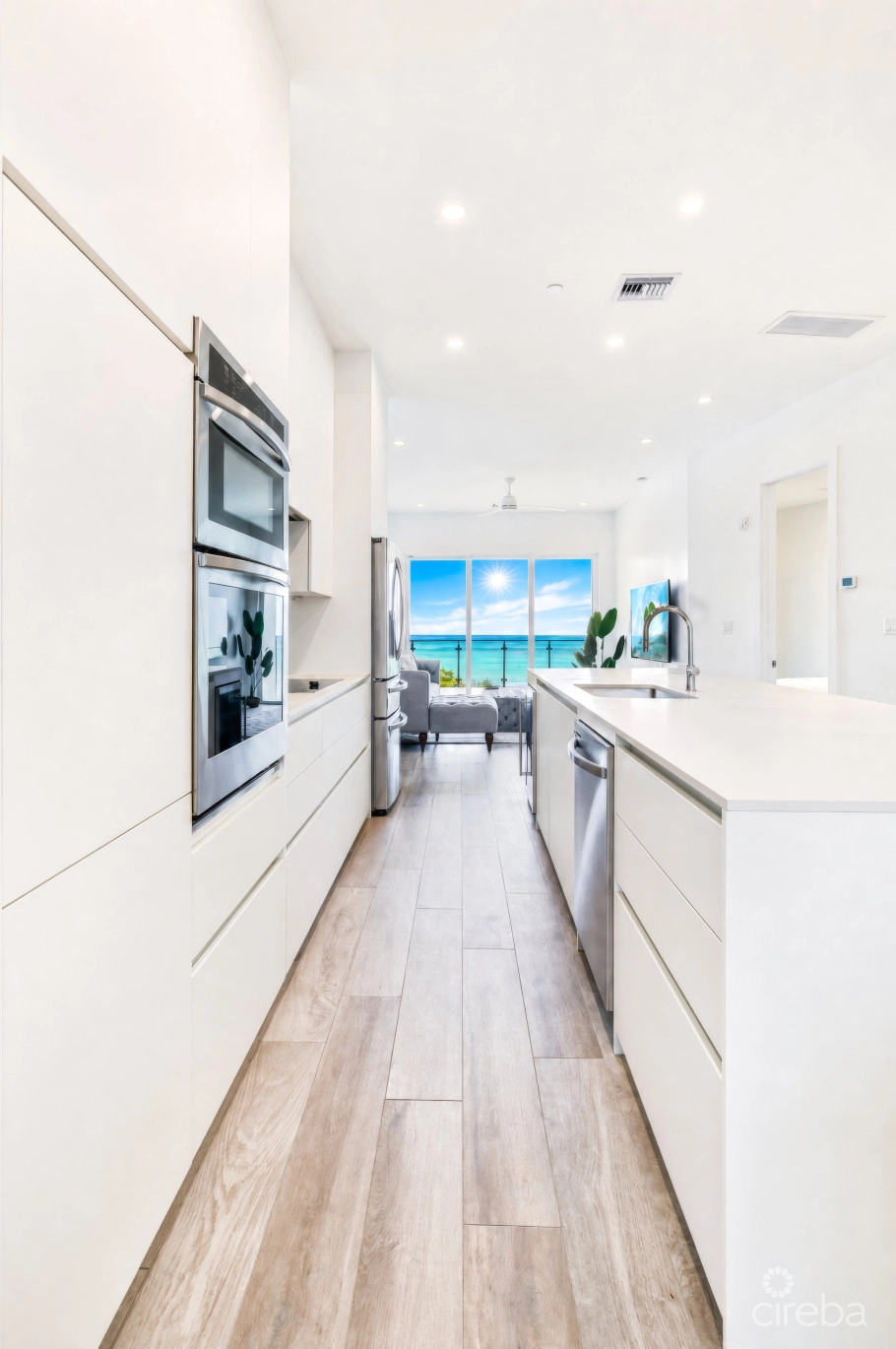 Aura #305 Oceanfront