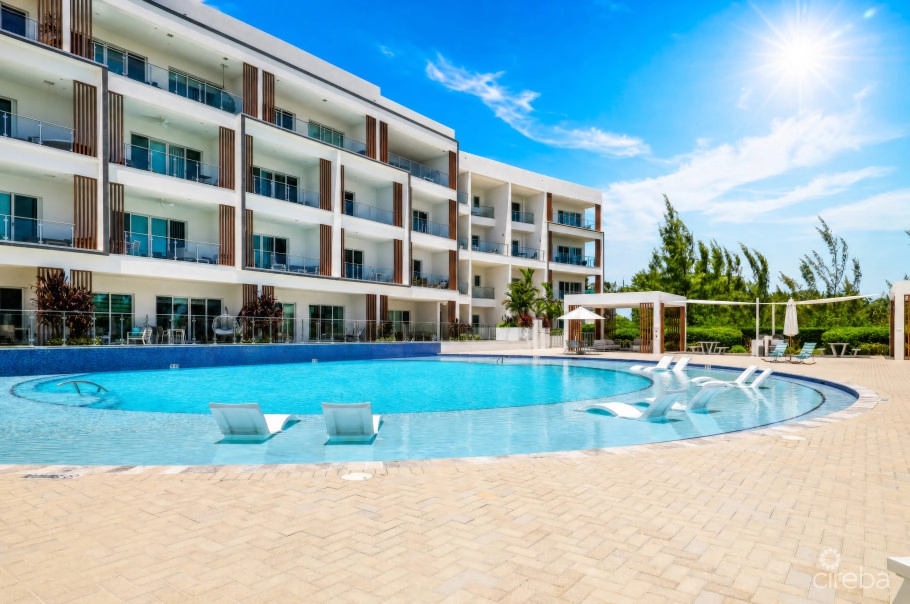 Aura #305 Oceanfront