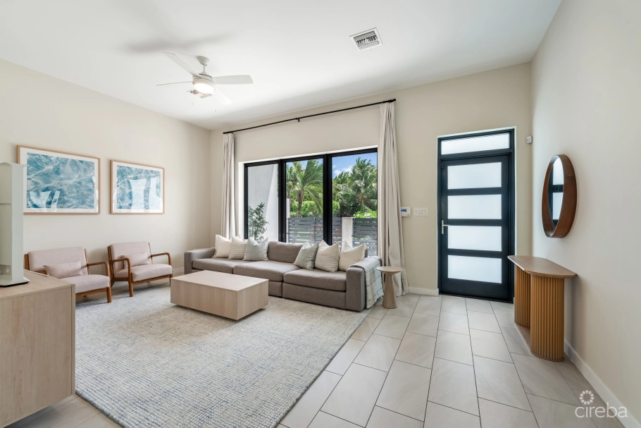 Vela 112, 4-bed South Sound Townhome