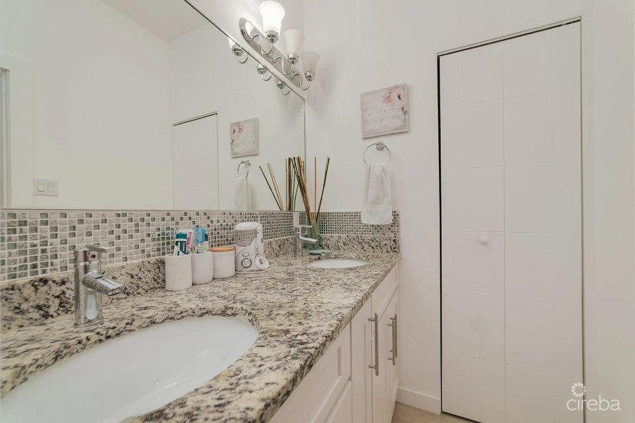 Colby Drive Single Family Home With Studio