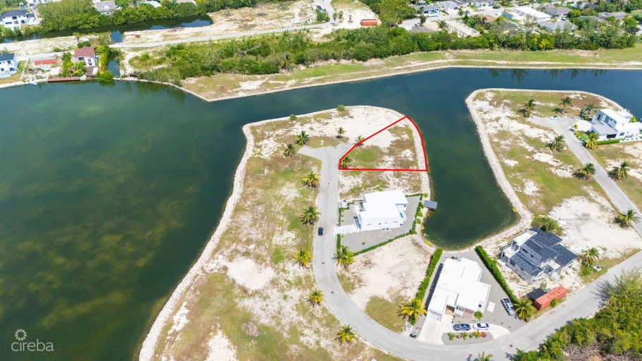 Canal Front Lot In The Channels