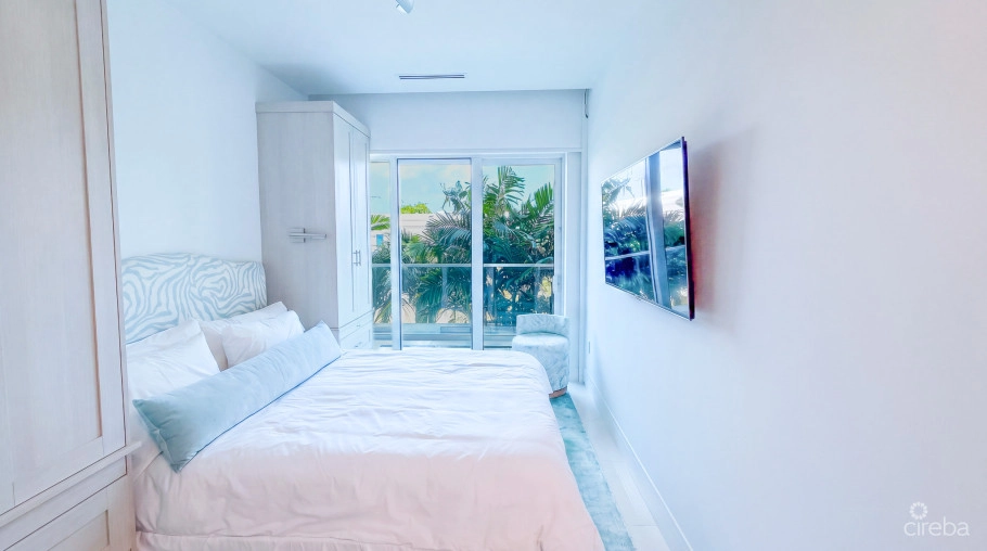 Fin 11 - Oceanfront Condo