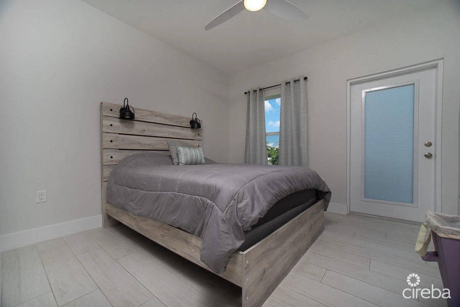 2 Bed 2 Bath Condo 61 West