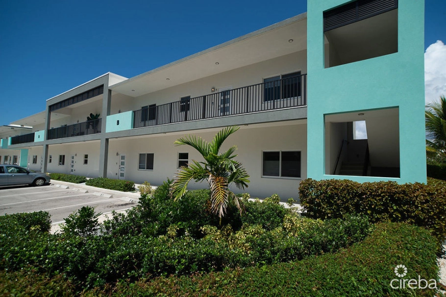 2 Bed 2 Bath Condo 61 West