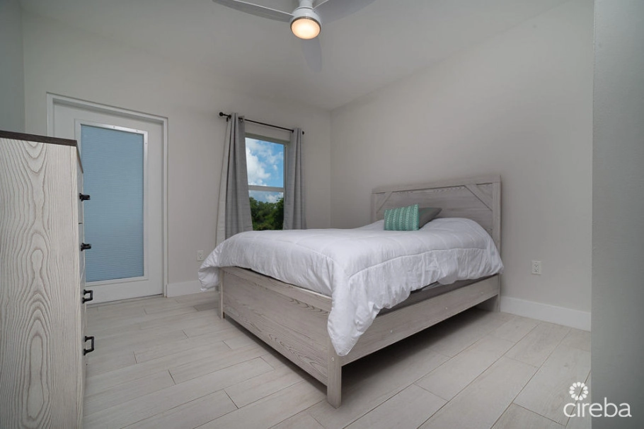 2 Bed 2 Bath Condo 61 West