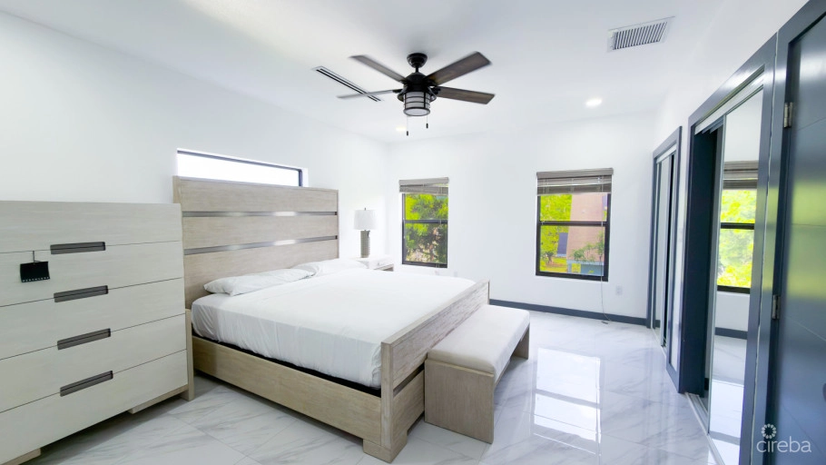 Trophy Crescent 5-unit Development