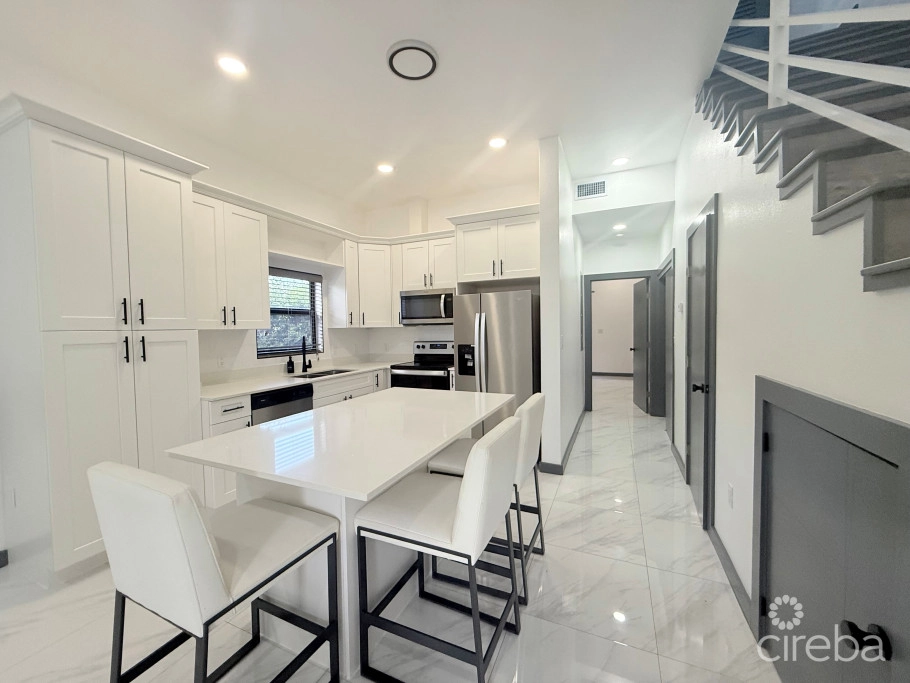 Trophy Crescent 5-unit Development