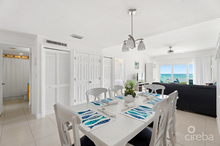 Castaway Coves  Ground Floor 2 Bed Beachfront Retreat