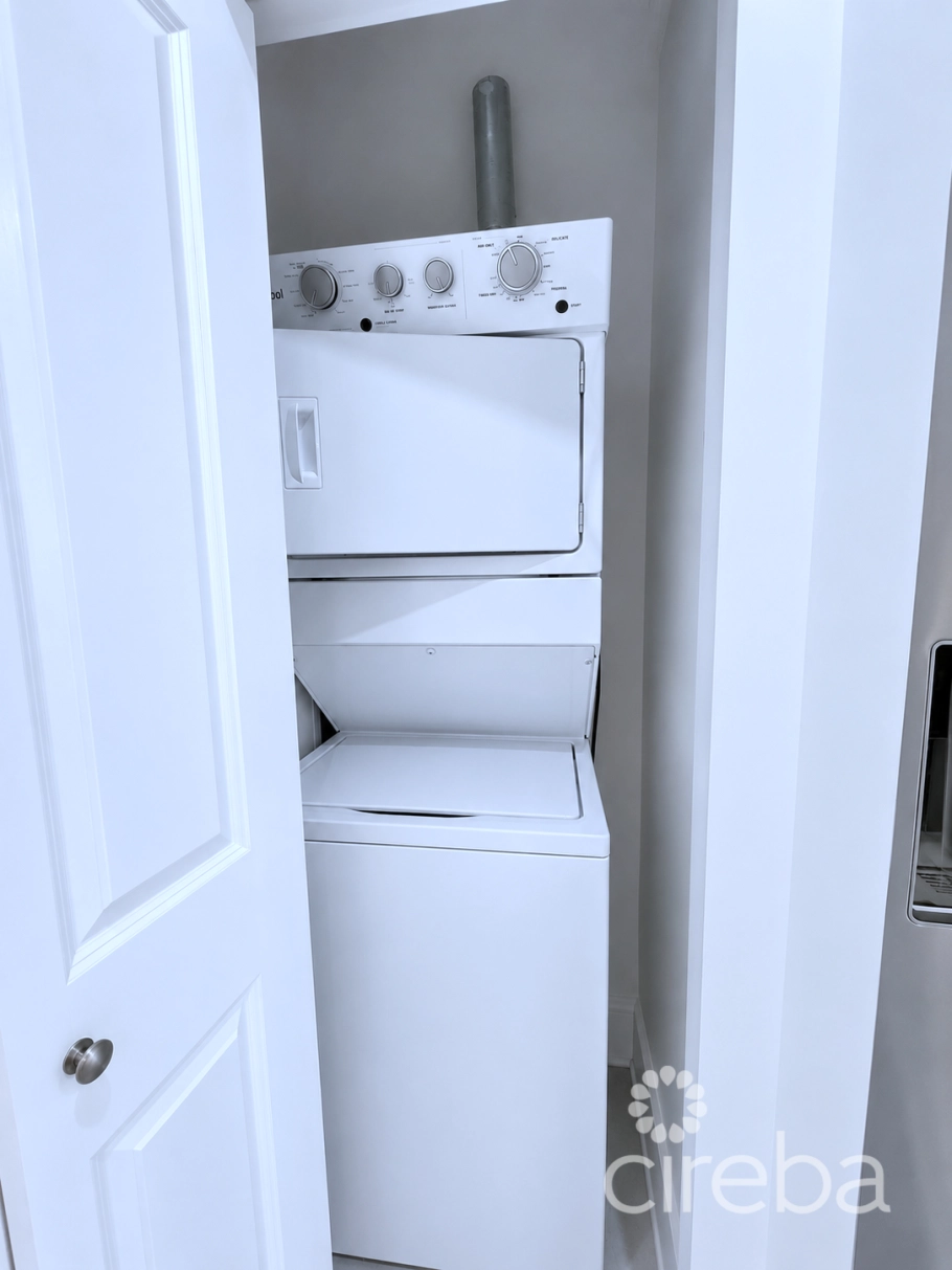 Yarl 1bed/1bath -- Furnished