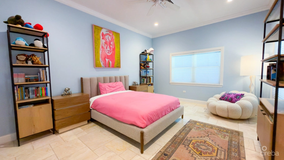 Seven Mile Beach Corridor Family Home