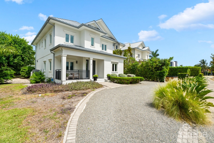 The Chymes 7, South Sound Home