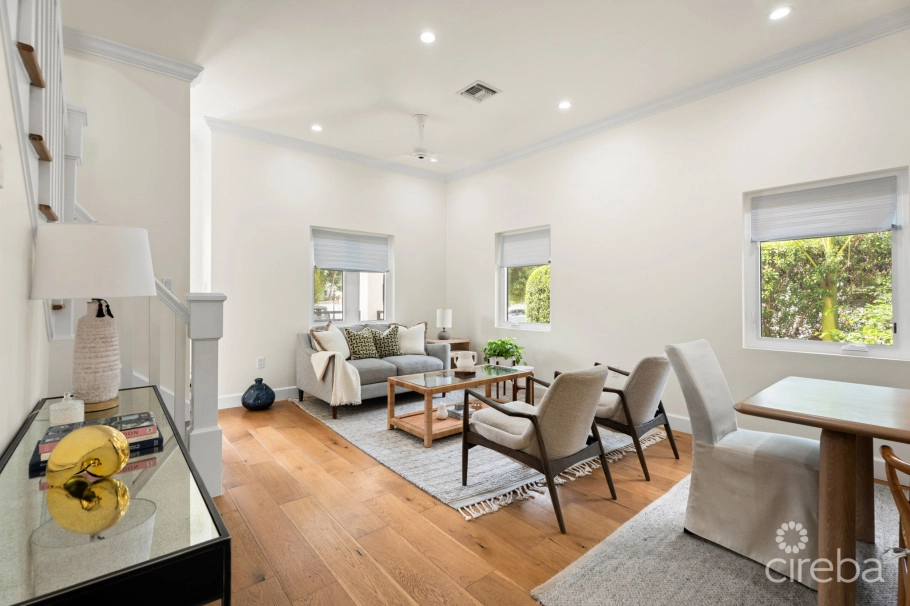 The Chymes 7, South Sound Home