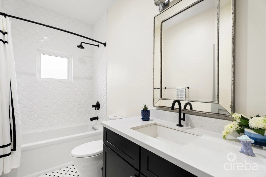 The Chymes 7, South Sound Home