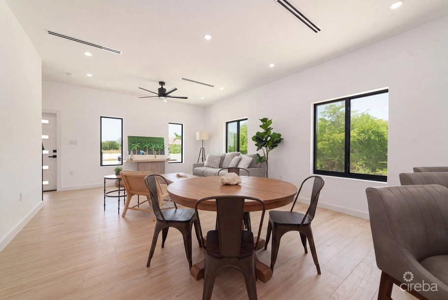 2 Bedroom, 2.5 Bathroom Duplex In Lookout Garden