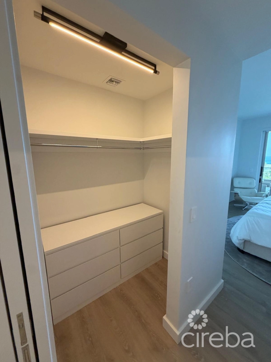One Gt Designer Furnished, Deeded Parking