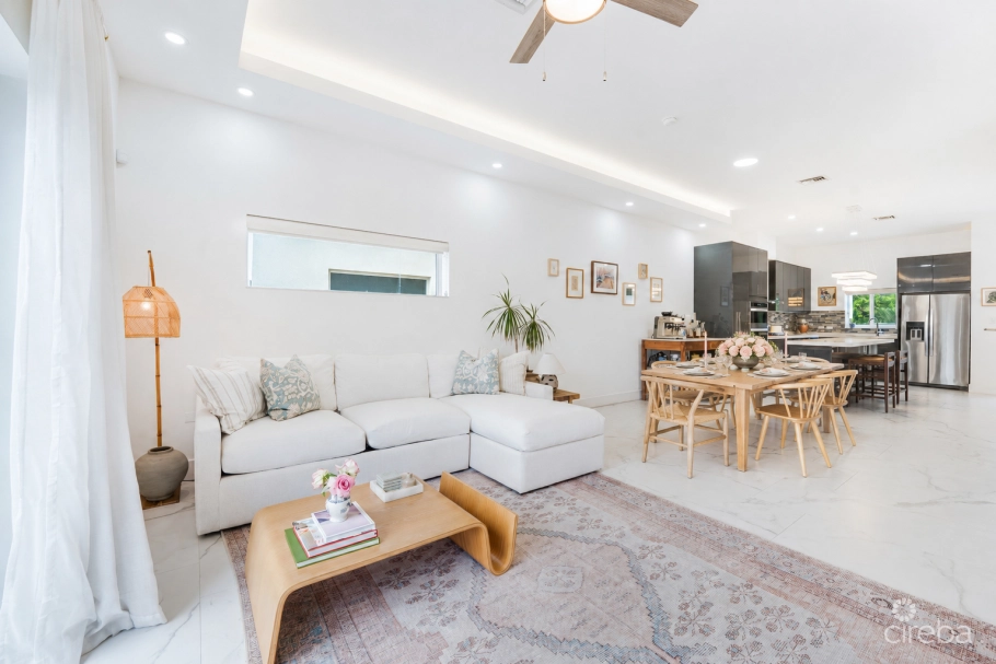 The Mantras #18 | End Unit In South Sound Gated Development