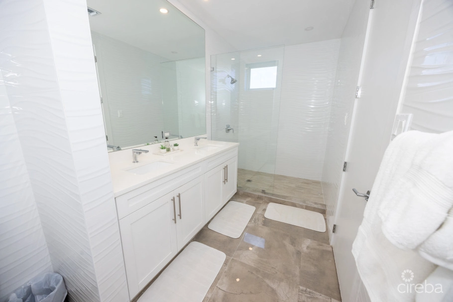 Twenty40 #16 Luxury Canalfront End Unit Townhome
