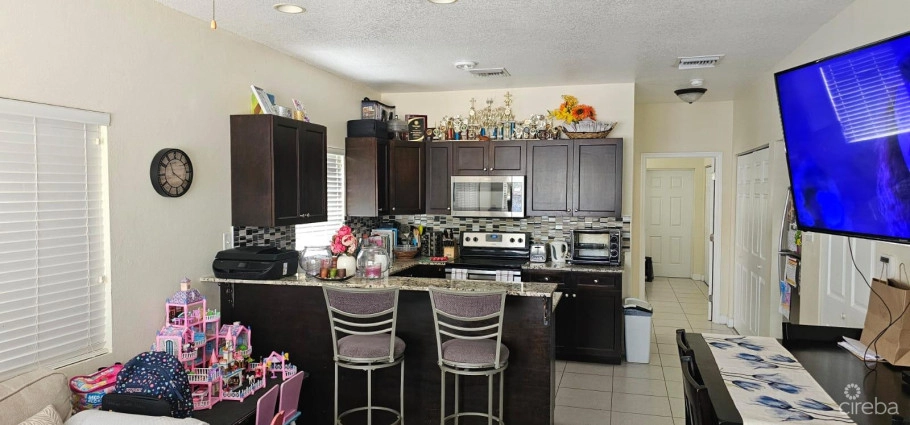 Duplex Investment Property - Aurora Drive, West Bay