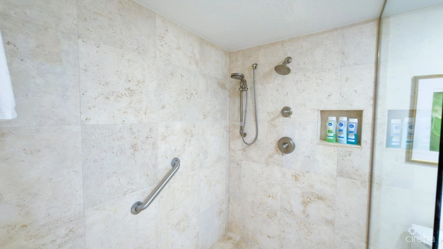 Villas Pappagallo 2 Bed Oceanfront