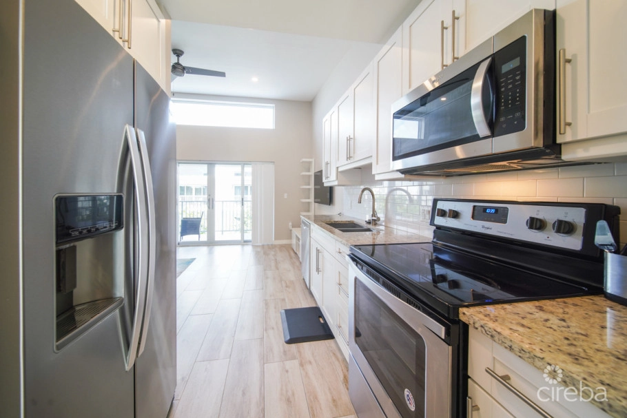 Downtown Reach - One Bedroom