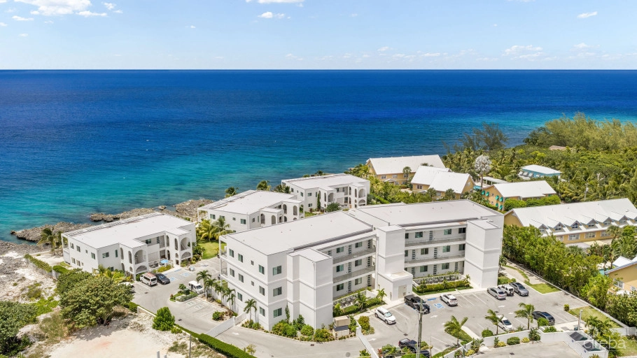 21 Sunset Point - Top Floor Unit - Amazing Views!!!