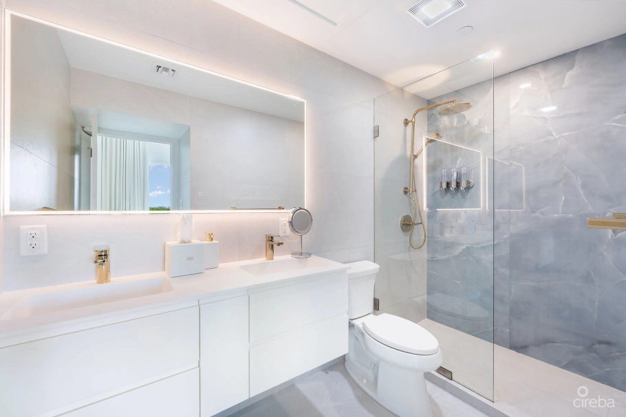 21 Sunset Point - Top Floor Unit - Amazing Views!!!