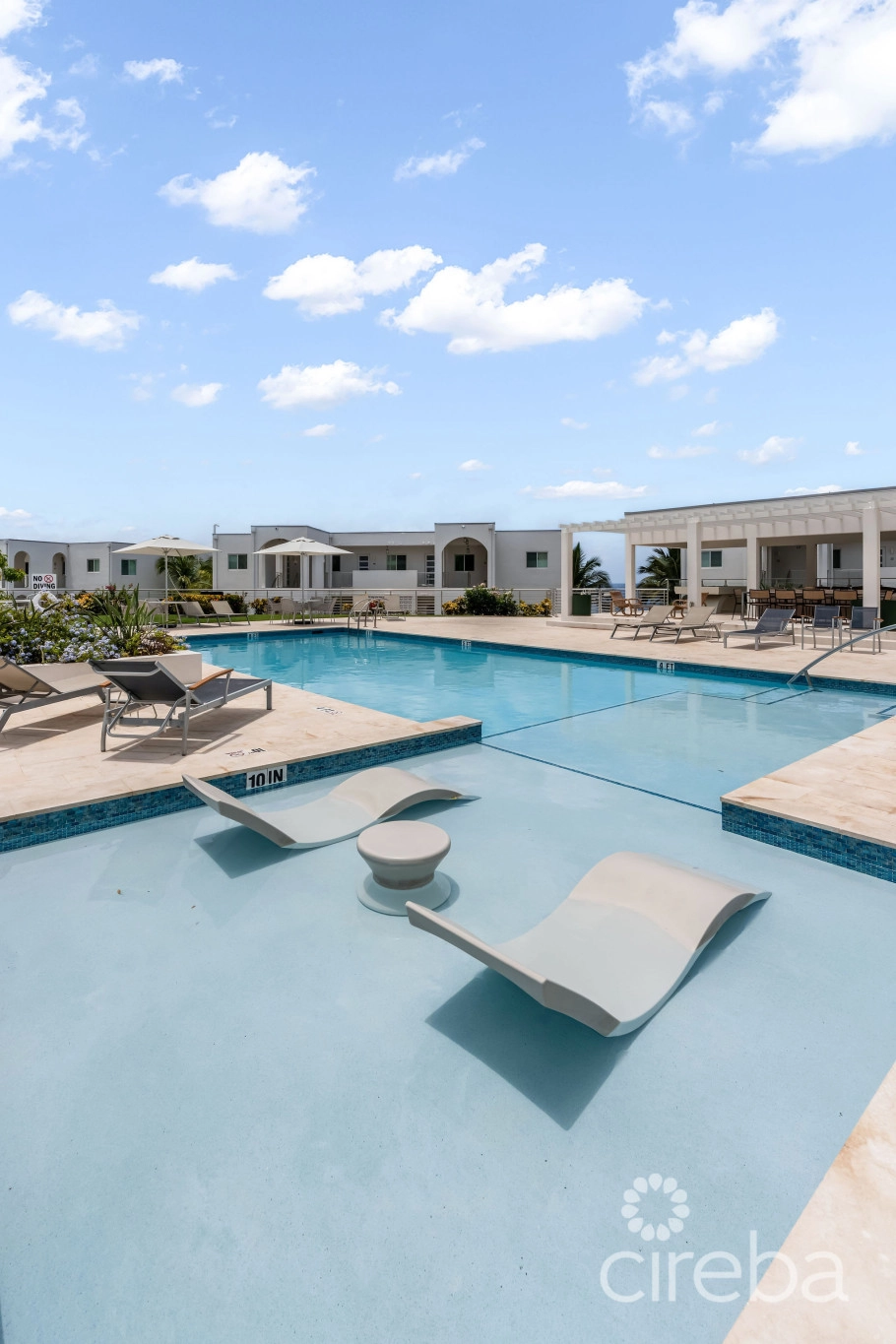 21 Sunset Point - Top Floor Unit - Amazing Views!!!