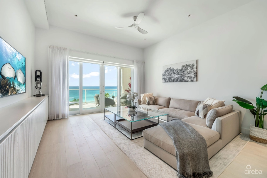 Pinnacle #34 Beachfront Penthouse With Garage