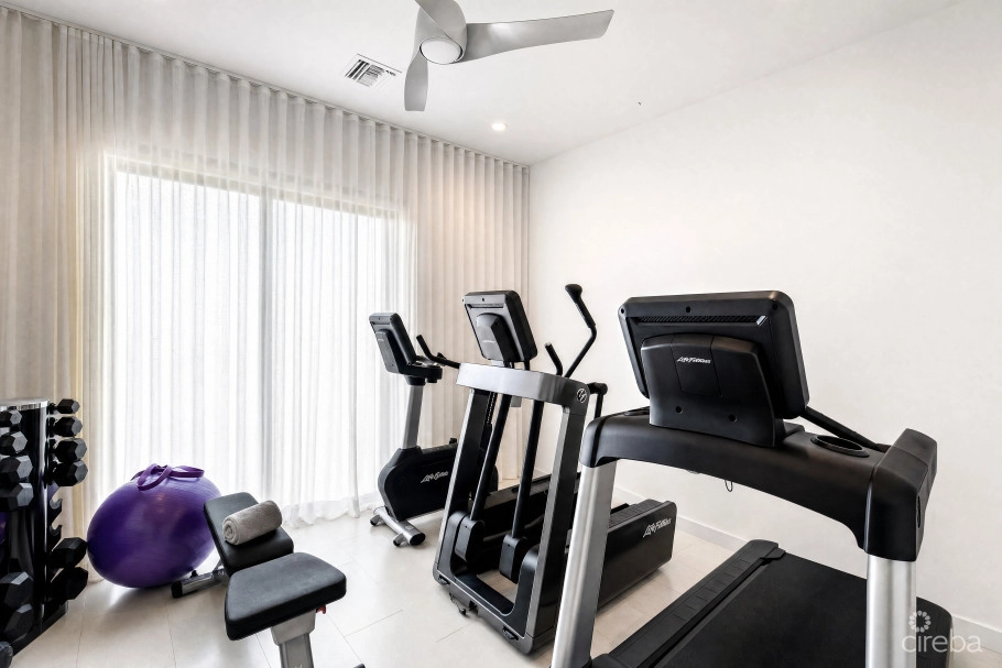 Shore Club #6- Ocean View Penthouse With Private Roof Top Terrace- Vendor To Pay Stamp Duty!!!!!!!