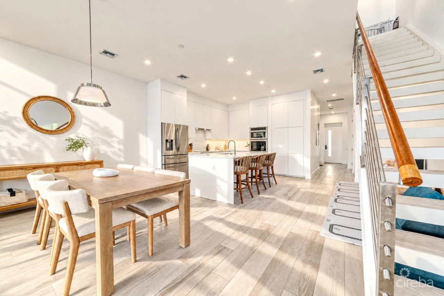 Aura  Oceanview Three Bed Townhome With Den