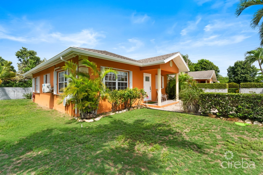 Beach Bay Duplex - X2 Homes. Both 2 Bed, 2 Bath With Double Garages