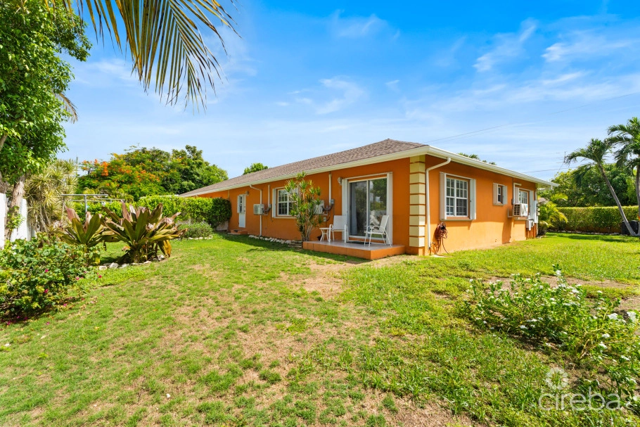 Beach Bay Duplex - X2 Homes. Both 2 Bed, 2 Bath With Double Garages