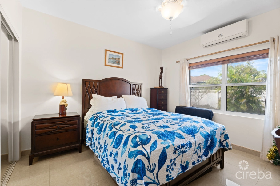 Beach Bay Duplex - X2 Homes. Both 2 Bed, 2 Bath With Double Garages