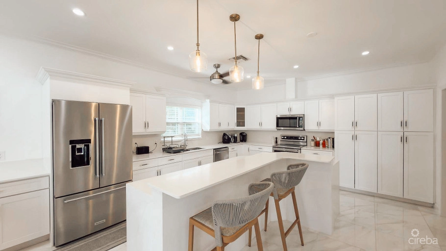 Shorecrest Circle 4 Bedroom Family Home