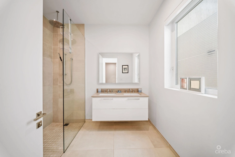 Solara #104 | Luxury Townhouse In Crystal Harbour