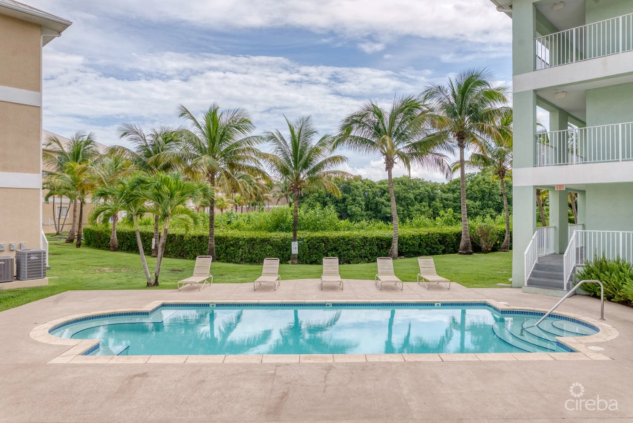 Lakeside 1 Bed / 1 Bath Near Camana Bay