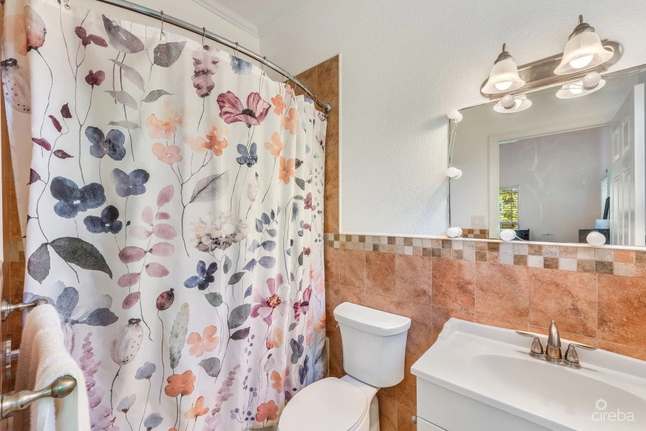 Fairview Manor:  2x 2-bed Units, George Town