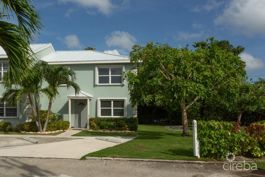 Turnkey 2bed Plus Den End Unit Tropical Haven