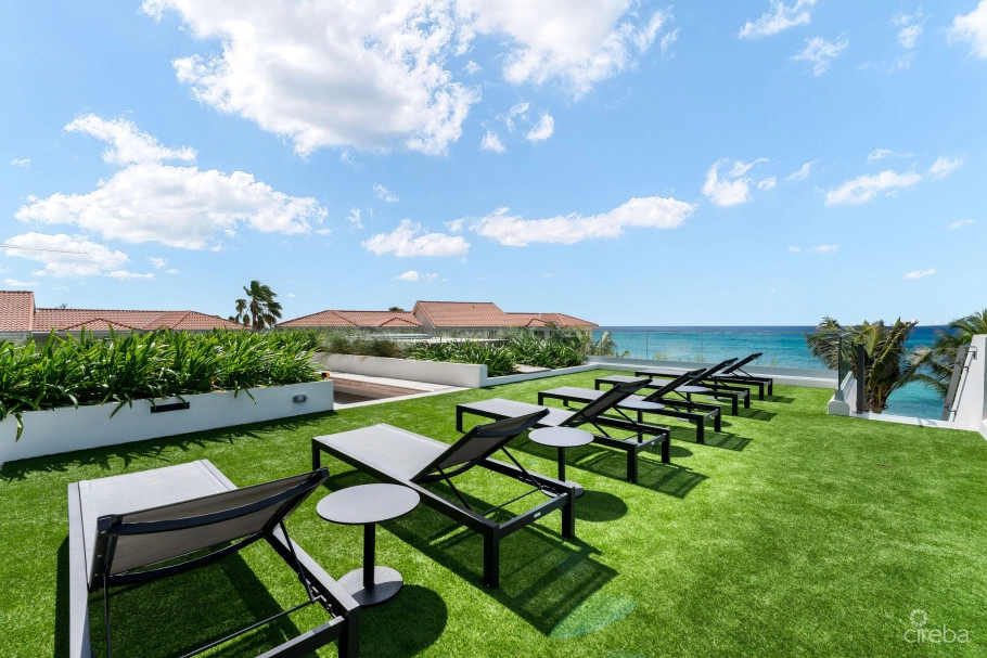 Aqua Residence 2 - Luxury Seven Mile Beach Condo