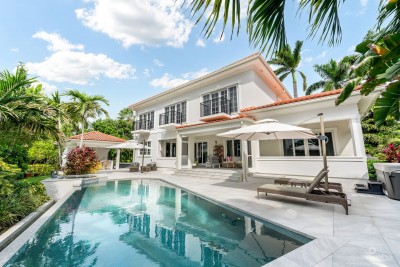 30 IRONSHORE DRIVE - VISTA DEL MAR HOME