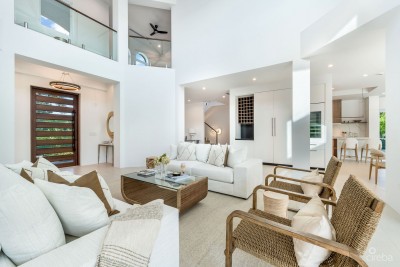 95 BIRD | A REIMAGINED WATERFRONT ESTATE