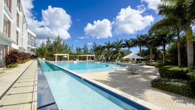 AURA TOWNHOUSE STYLE 2 BEDROOM PLUS DEN