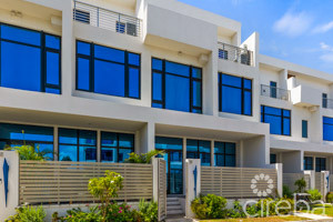 BAHIA UNIT 12 - 3 BED 3.5 BATH WITH FAMILY ROOM / BEDROOM