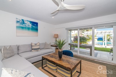 COCONUT BAY VILLAS 114, WEST BAY CONDO