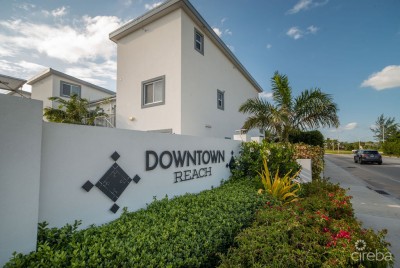 DOWNTOWN REACH ONE BED