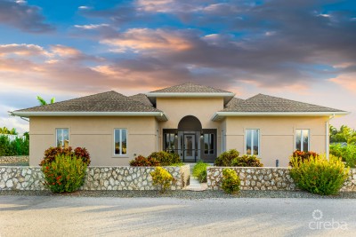 FULLY RENOVATED 3BR FAMILY HOME W/ ADJACENT CANAL LOT