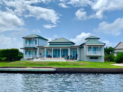 GRAND HARBOUR HOME